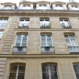 magnifique Appartement dans Hotel Particulier monument Historique Paris